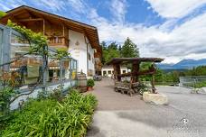 Hotel Torgglerhof - Percorso ingresso Hotel